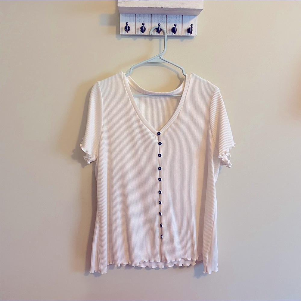Ribbed cream Maurice’s top 🦋🦋